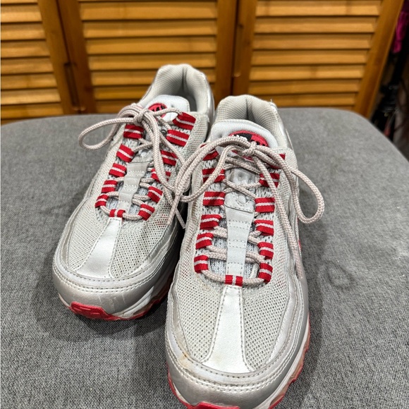 Nike Silver and Red Women's Sneakers - Picture 2 of 8
